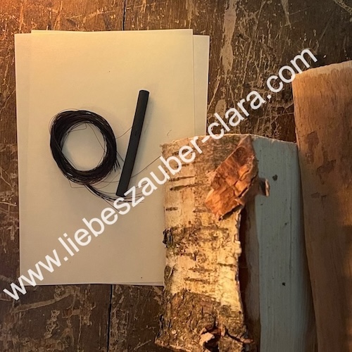 Foto der Utensilien für die Partnerrückführung zum Selbermachen für das Rhiannon-Ritual